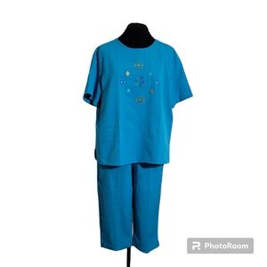 🥰Just in 😍 vintage nikki 2 piece top and pants